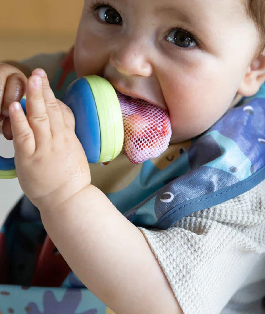 Nuby - The Nibbler with Hygienic Cover 6m+ – Image 3