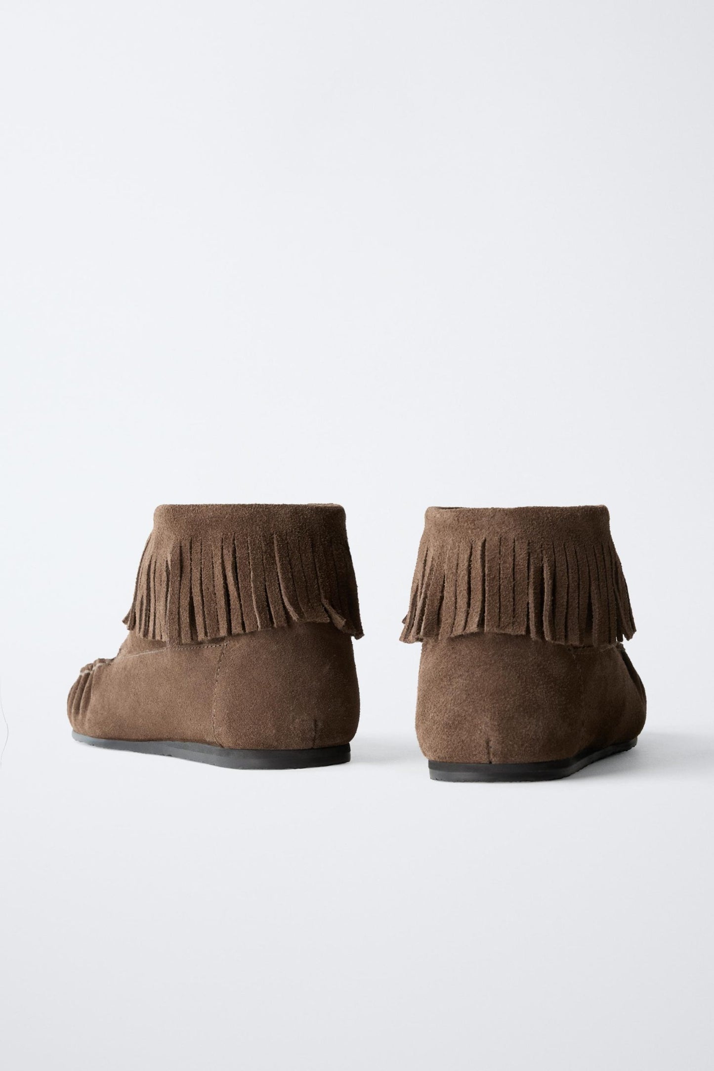 LEATHER LOW ANKLE BOOTS WITH FRINGES (UK 13/7-9years old) – Image 3