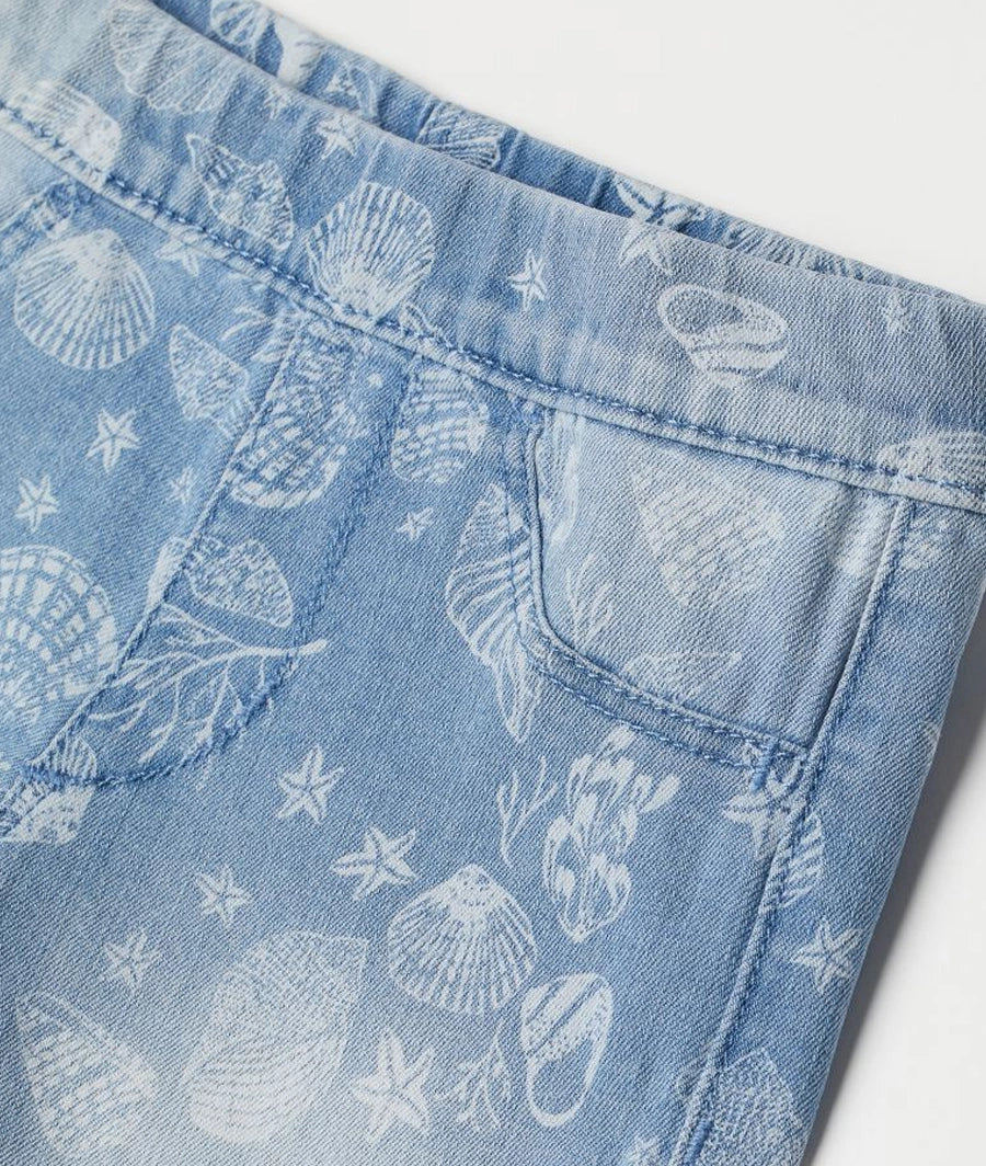 Printed denim shorts – Image 2
