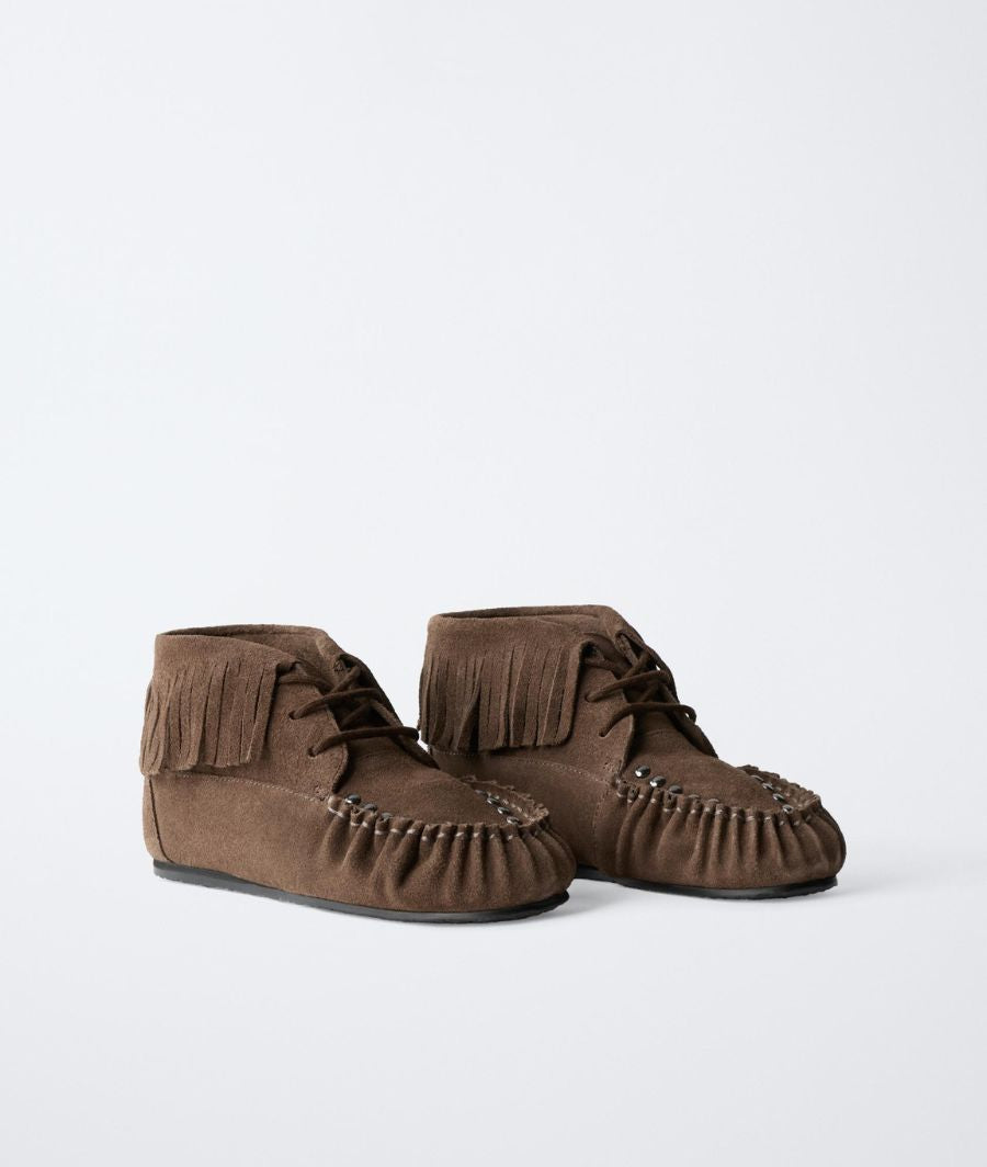 LEATHER LOW ANKLE BOOTS WITH FRINGES (UK 13/7-9years old)