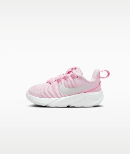 Nike Star Runner 4 (UK 7.5)